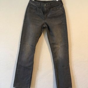 Levi’s denim 514 cut 32x34